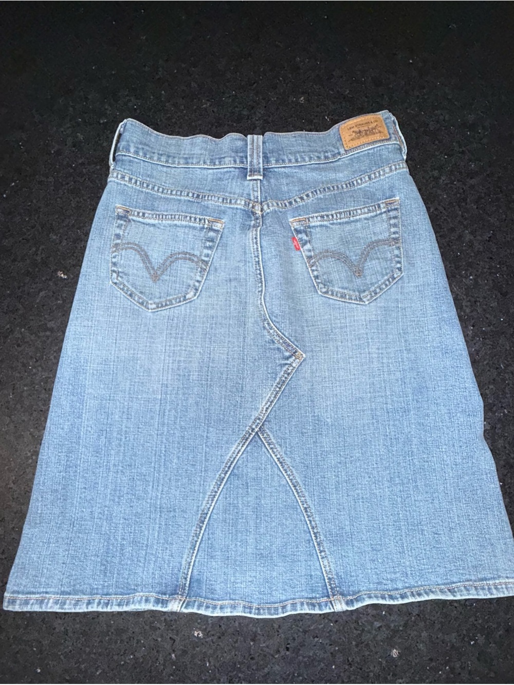 VINTAGE LEVI’S A LINE BLUE JEAN DENIM KNEE LENGTH SKIRT EXCELLENT CONDITION SZ 6